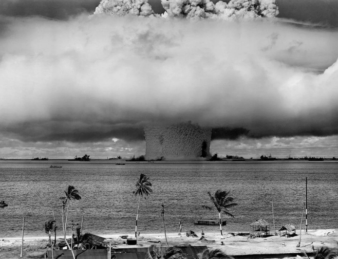 Déchets nucléaires français: Alger doit "être absolument intransigeant et intraitable"