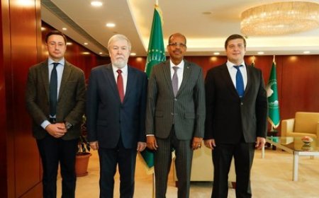 L’ambassadeur de Russie reçu à Addis-Abeba par le nouvel exécutif de l’Union africaine lors d’un premier entretien officiel