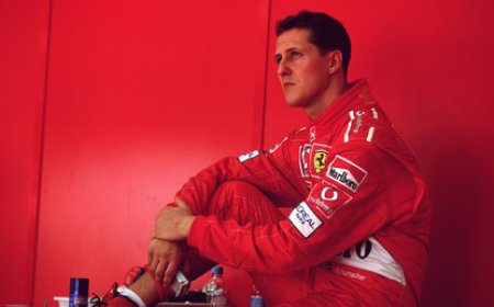 «Il ne peut plus communiquer verbalement» : un proche de Michael Schumacher décrit son état