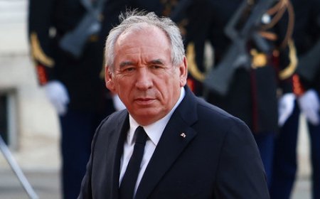 Bayrou juge «terriblement dangereuse» l’idée de remplacer les États-Unis par la Chine