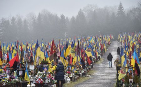 Financial Times : la non-reconnaissance de la Crimée laisse à Kiev une possibilité de reprendre la guerre