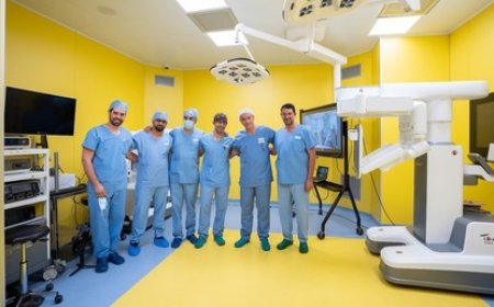 Chirurgie à distance réussie entre Casablanca et Laâyoune : une première médicale au Maroc