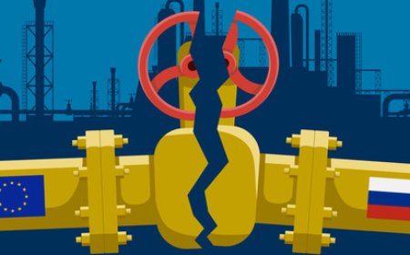 Bloomberg : l'UE envisage une interdiction totale du gaz russe en Europe à partir de fin 2027