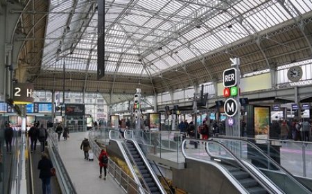 Grève SNCF : tensions sociales et réactions politiques sur fond de pont du 8 mai