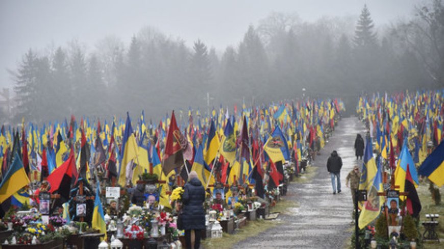 Financial Times : la non-reconnaissance de la Crimée laisse à Kiev une possibilité de reprendre la guerre
